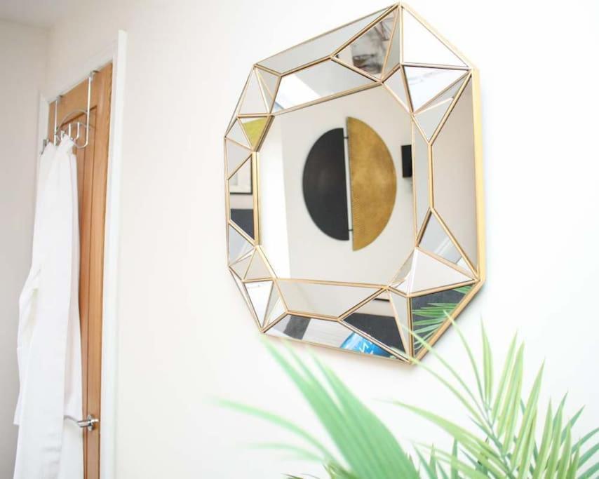 Luxe Living Guest House-Sleeps 6-Private Parking-Free Wifi-Beach-City Swansea Luaran gambar