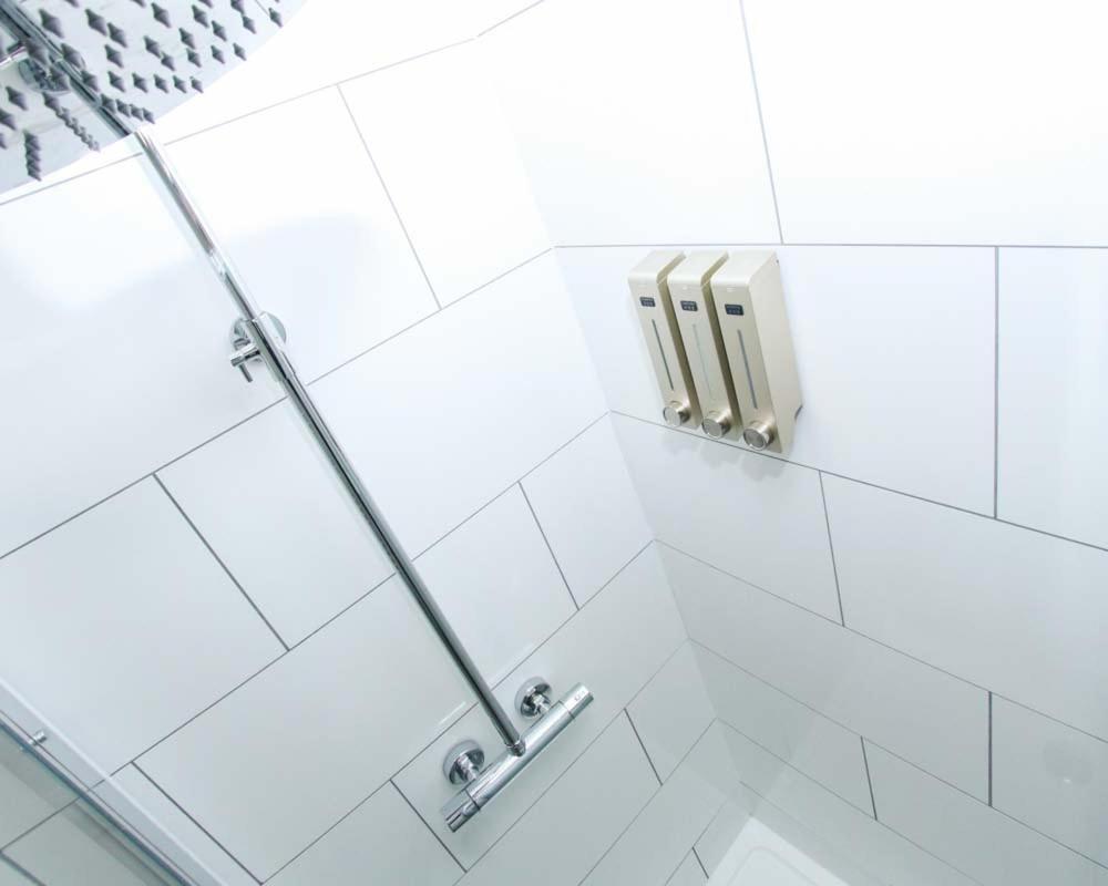 Luxe Living Guest House-Sleeps 6-Private Parking-Free Wifi-Beach-City Swansea Luaran gambar